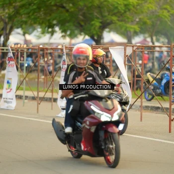 Runner Photo 6972124