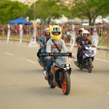 Runner Photo 6972380