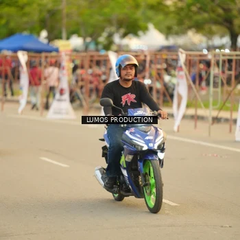 Runner Photo 6972404