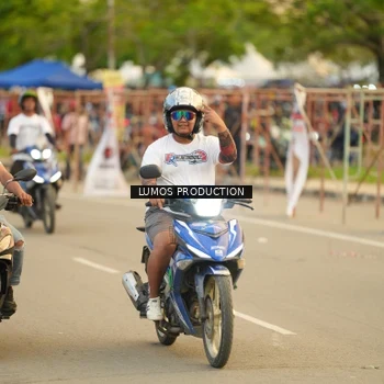 Runner Photo 6972414