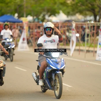 Runner Photo 6972415