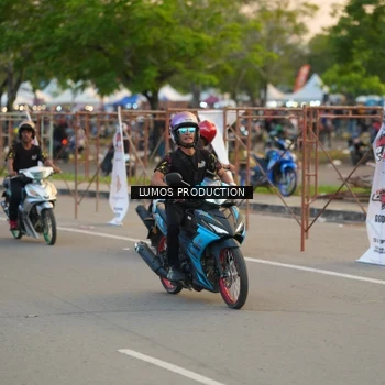 Runner Photo 6972711