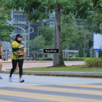 Runner Photo 6986364