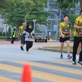 Runner Photo 6986371
