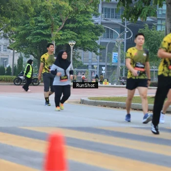 Runner Photo 6986373