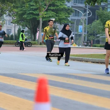 Runner Photo 6986379