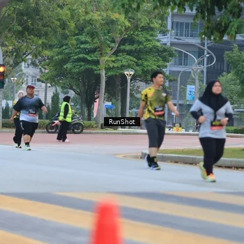Runner Photo 6986384