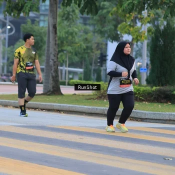 Runner Photo 6986392