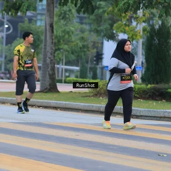 Runner Photo 6986393