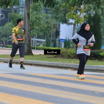 Runner Photo 6986395