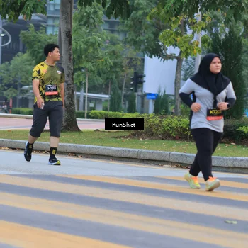 Runner Photo 6986396