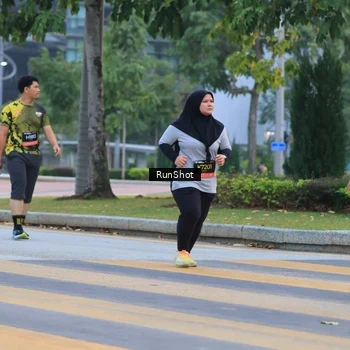 Runner Photo 6986406