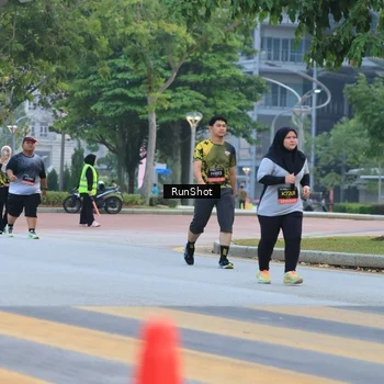 Runner Photo 6986407