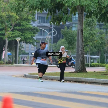 Runner Photo 6986411