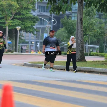 Runner Photo 6986416