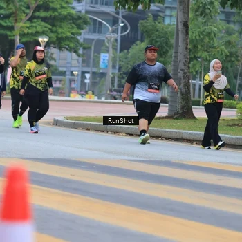 Runner Photo 6986417