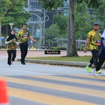 Runner Photo 6986421
