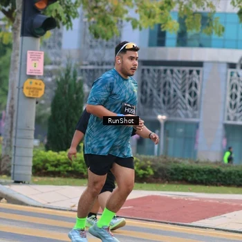 Runner Photo 6986429