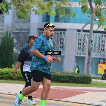 Runner Photo 6986432