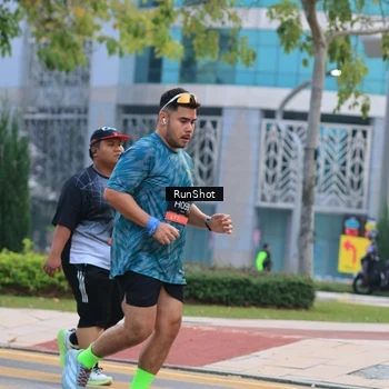 Runner Photo 6986433