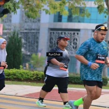 Runner Photo 6986435