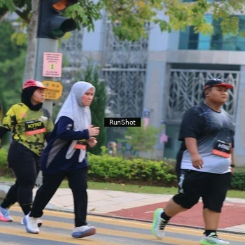 Runner Photo 6986437