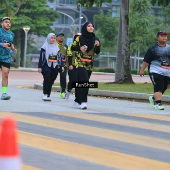 Runner Photo 6986439