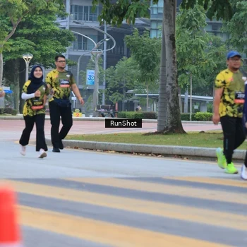 Runner Photo 6986442