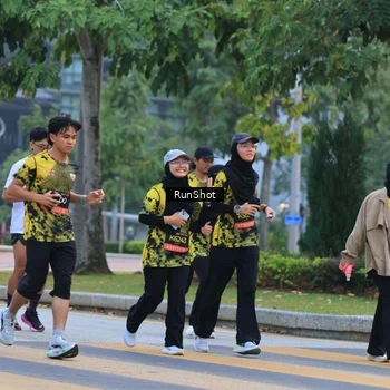 Runner Photo 6986452