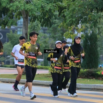 Runner Photo 6986458