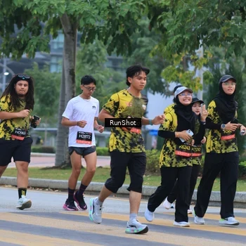 Runner Photo 6986459