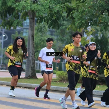 Runner Photo 6986464