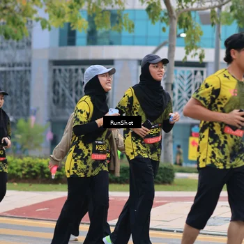 Runner Photo 6986476