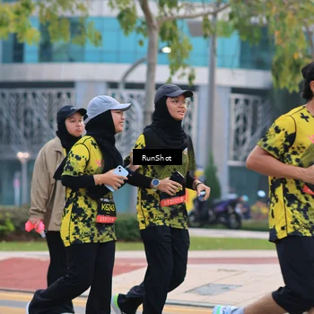 Runner Photo 6986479