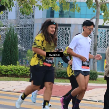 Runner Photo 6986492