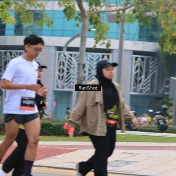 Runner Photo 6986510
