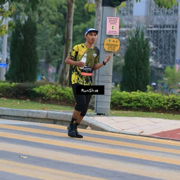 Runner Photo 6986527