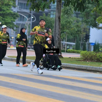 Runner Photo 6986536