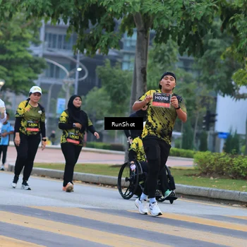Runner Photo 6986537