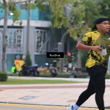Runner Photo 6986571