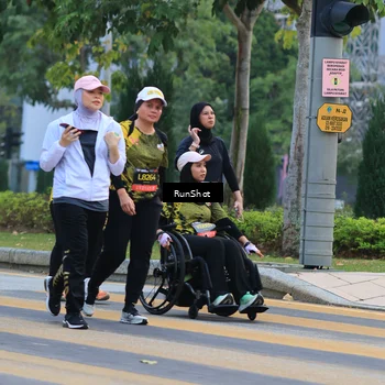 Runner Photo 6986576