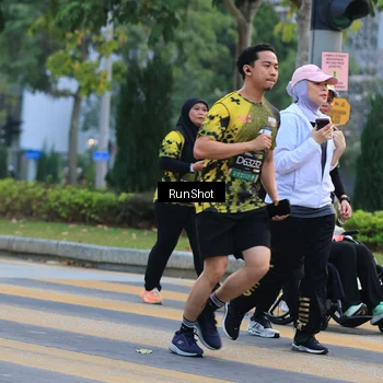 Runner Photo 6986594