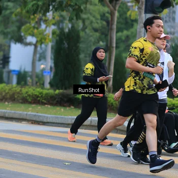 Runner Photo 6986597