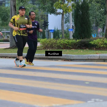 Runner Photo 6986645