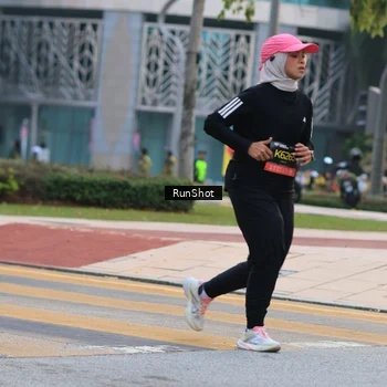 Runner Photo 6986665