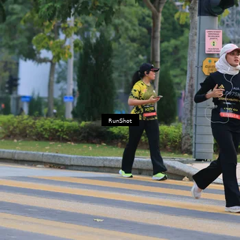 Runner Photo 6986719