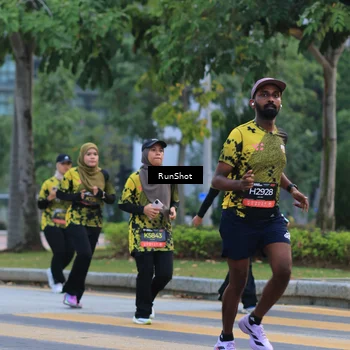 Runner Photo 6986763