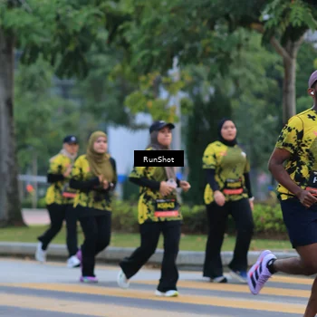 Runner Photo 6986766