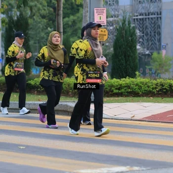 Runner Photo 6986782