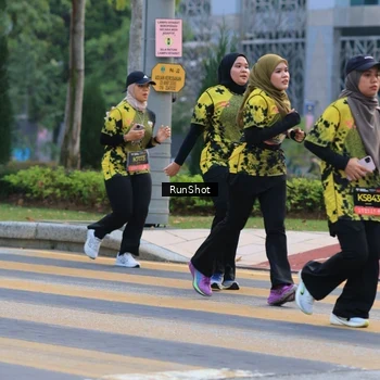 Runner Photo 6986792